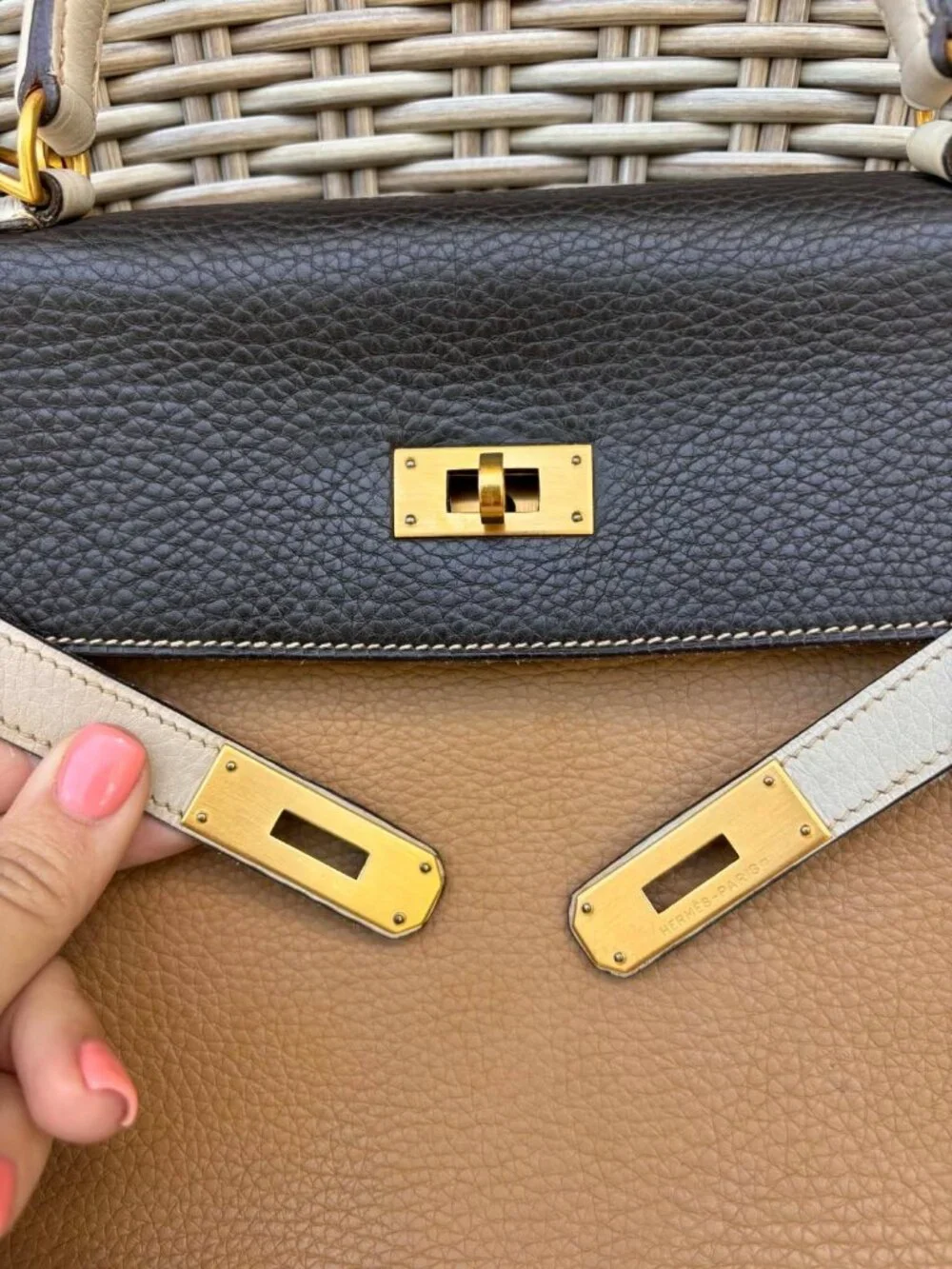 Authentic Limited Edition Hermes Tricolore Taurillon Clemence Kelly 32 Retourne - Picture 4 of 13